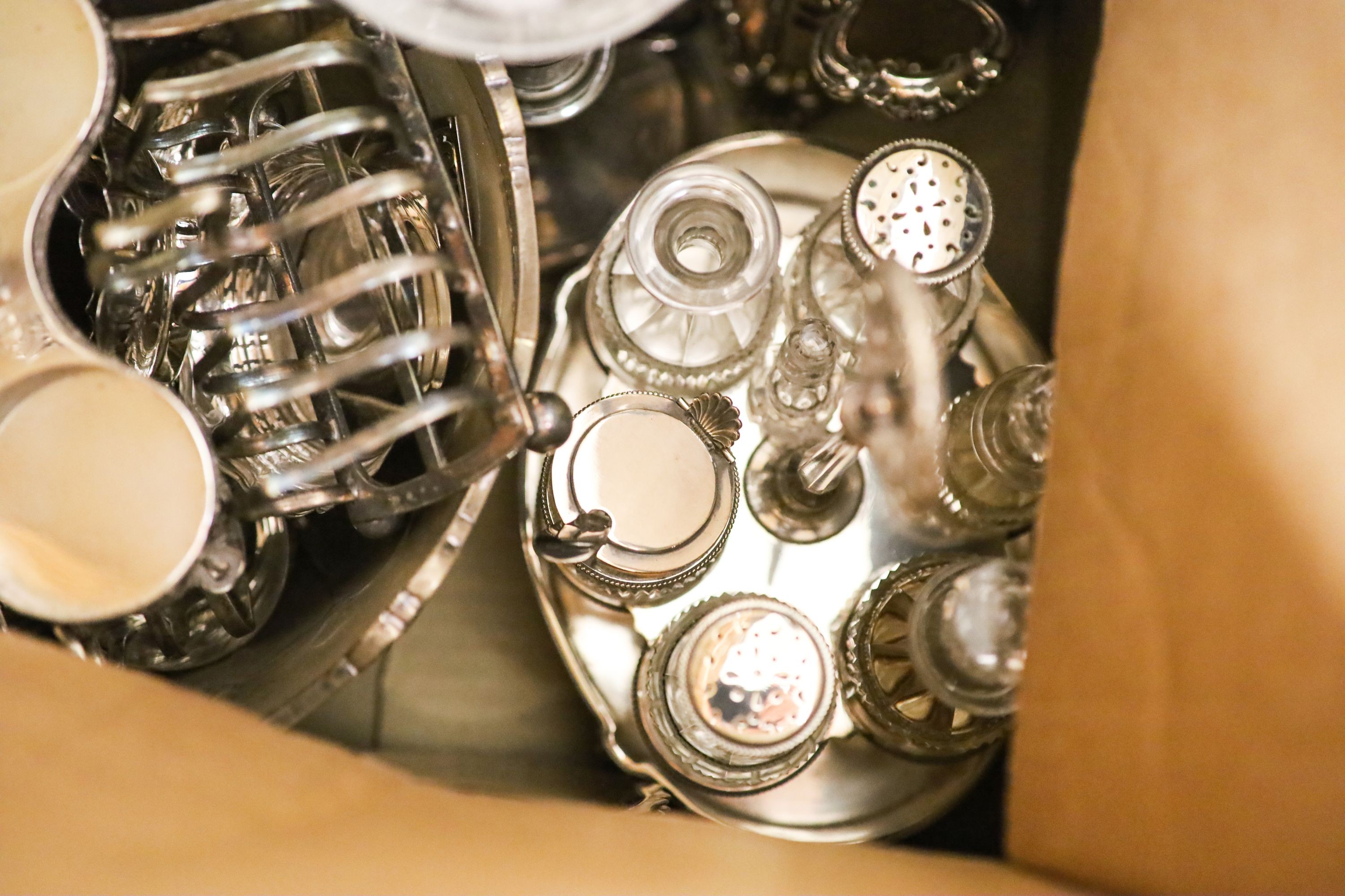 Sundry plated wares including a galleried tray